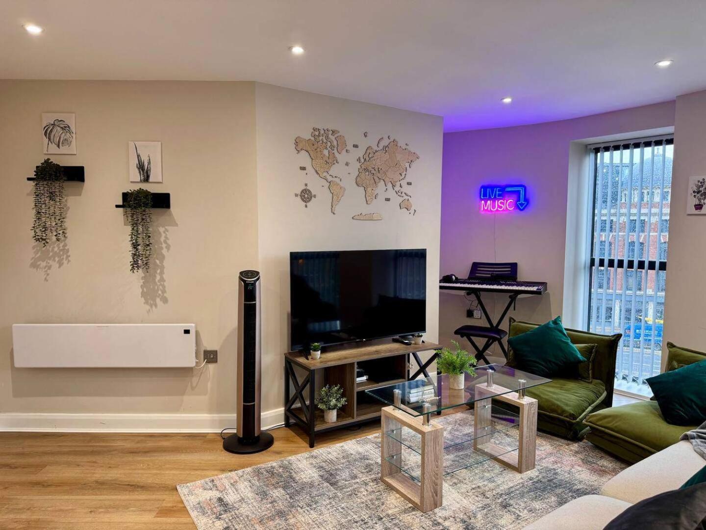 Modern City Apartment - Sleeps 4 & Walk To Arena Лидс Экстерьер фото
