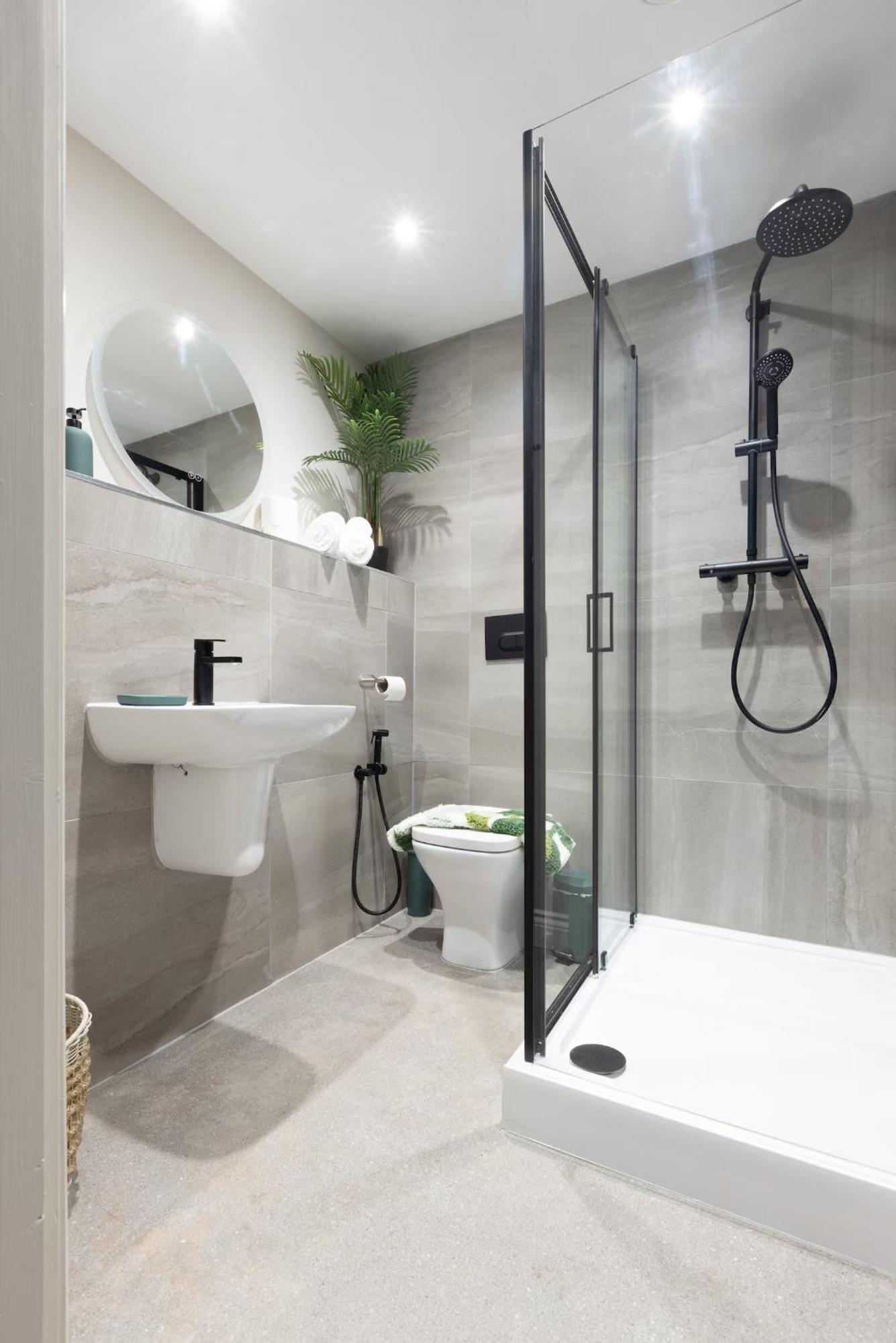 Modern City Apartment - Sleeps 4 & Walk To Arena Лидс Экстерьер фото